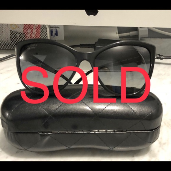 SOLD Authentic Chanel bow sunglasses - Picture 1 of 8